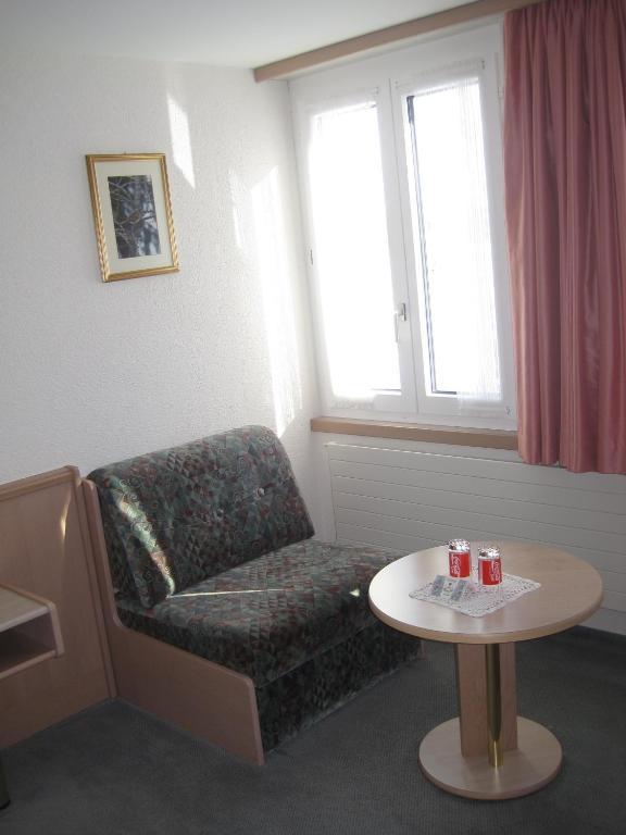 Hotel Des Alpes Realp Room photo